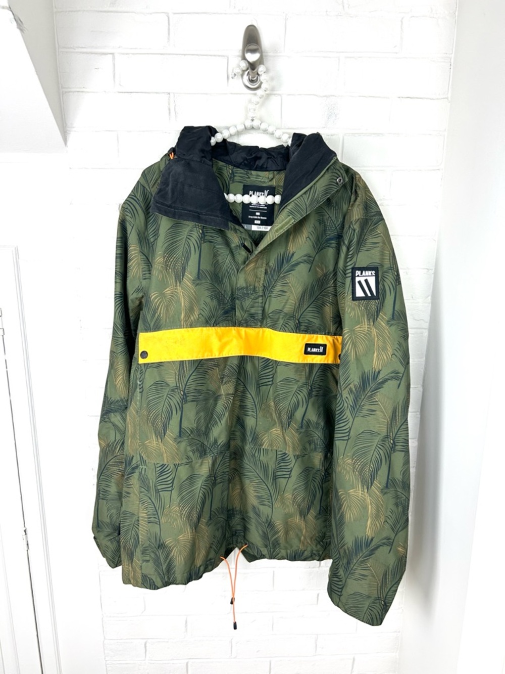 Planks Clothing Men’s Anorak Ski Snowboard Jacket Size L